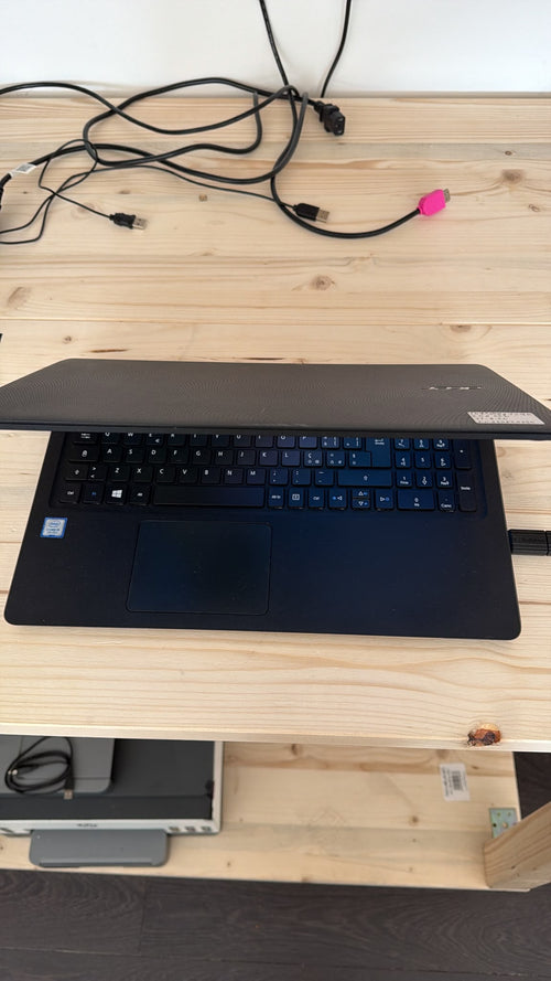 Acer Extensa 2540 | Intel Core i5 | 8GB RAM | SSD 128GB | Windows 11 Pro - JoJòTechRepair