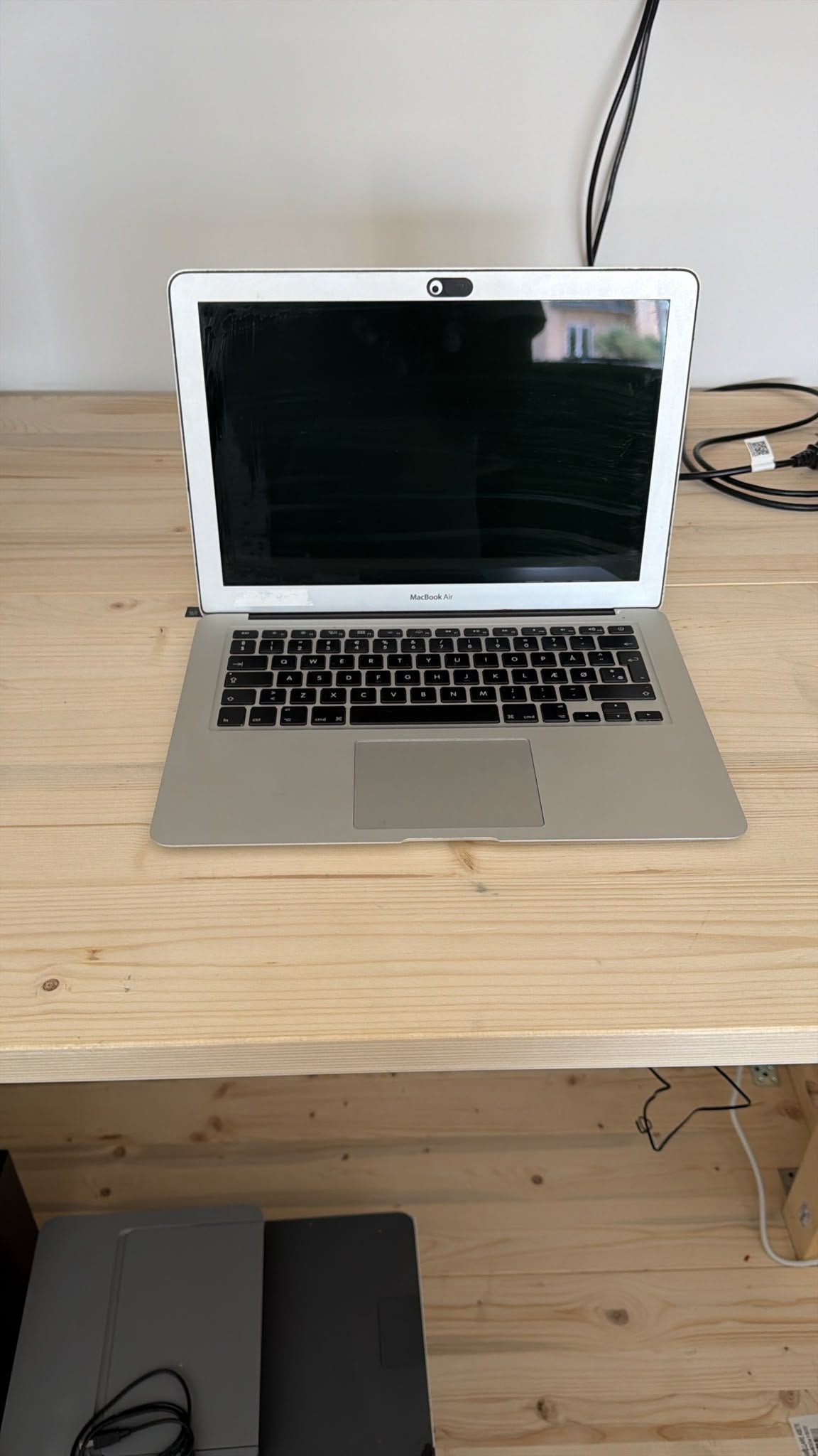 Apple MacBook Air 13” Early 2014 i5 4GB SSD 128GB – Batteria nuova - JoJòTechRepair